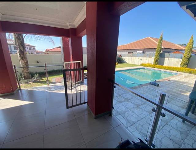 4 BEDROOM HOUSE FOR SALE IN AERORAND